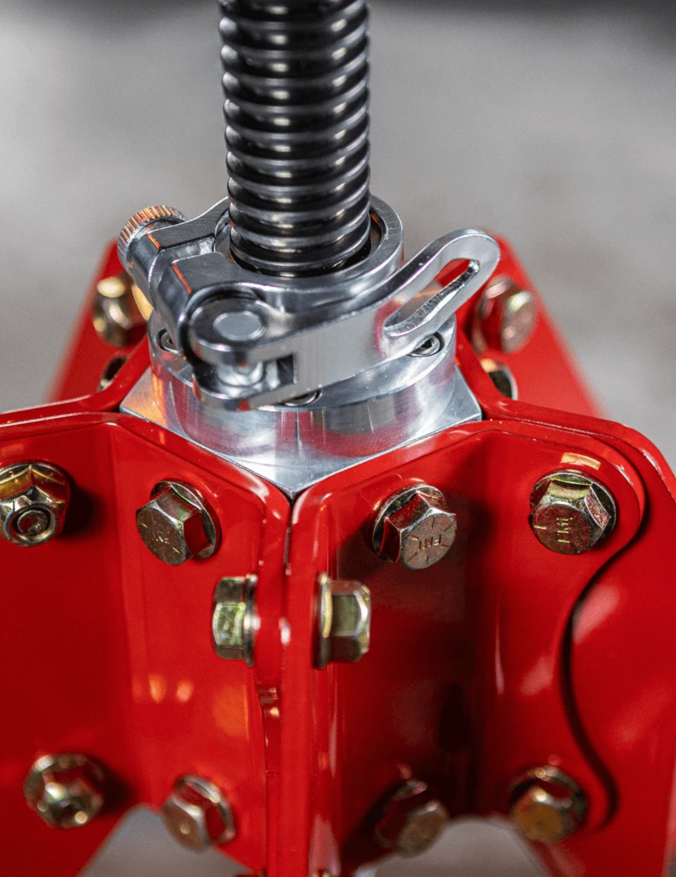 Vyper Chair | Elevated Steel Max BROWN